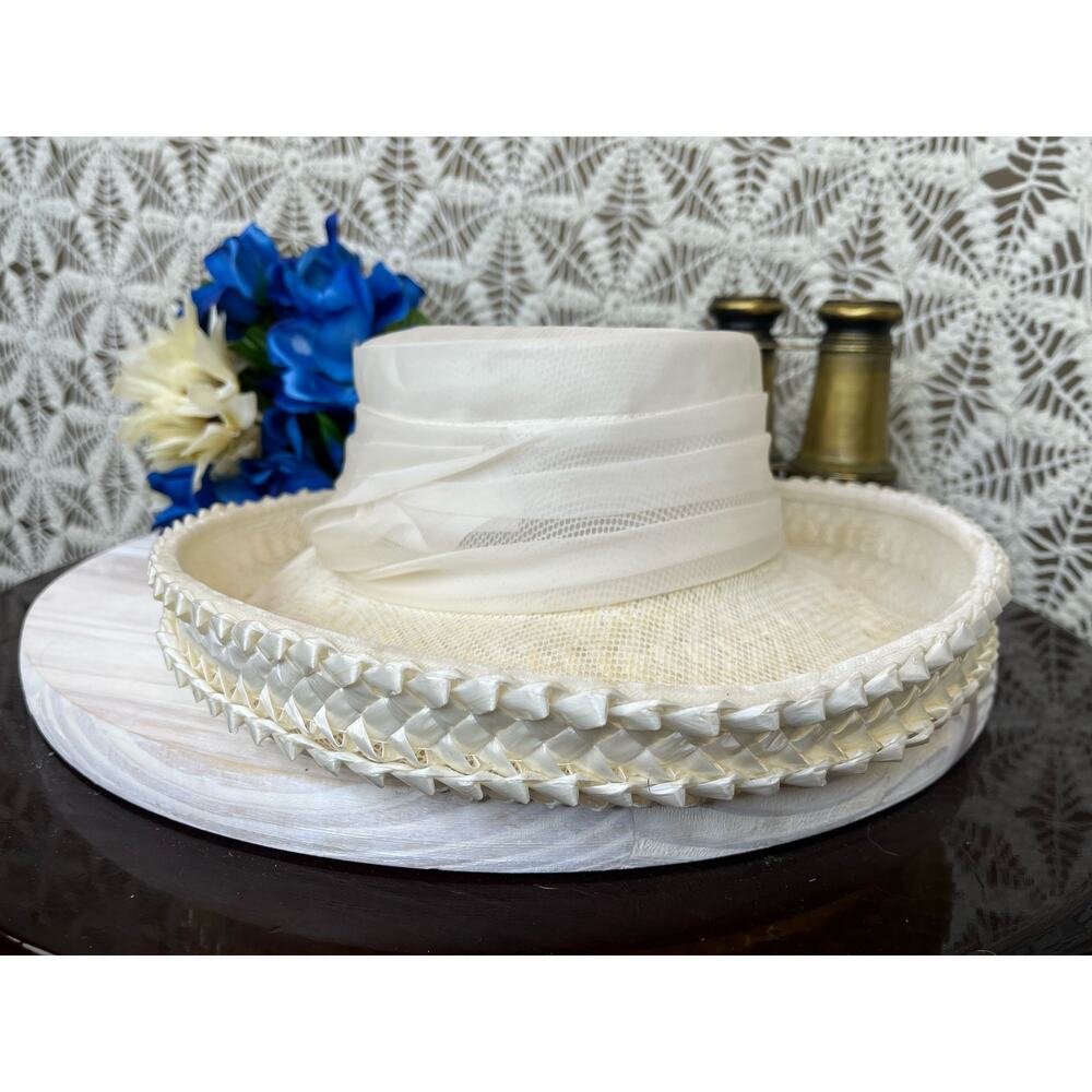 1960’s/70’s Union Made White Straw Summer Hat